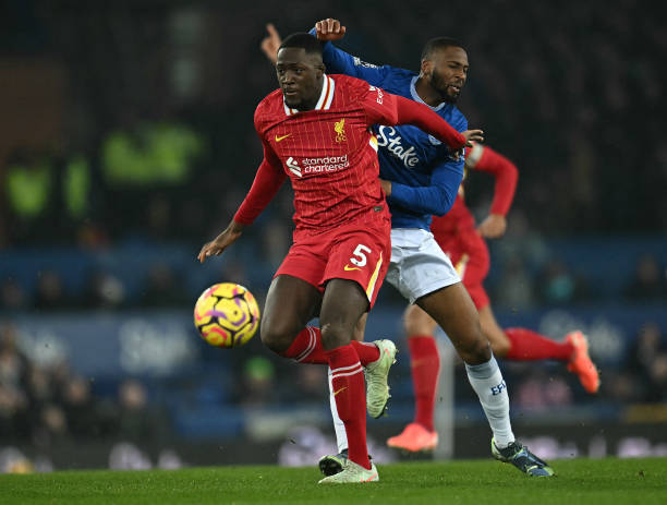 不拔的拼搏 不拔的拼搏