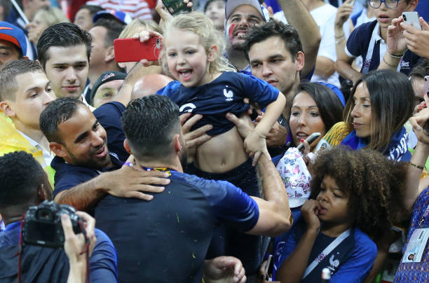 了模板和激 了模板和激